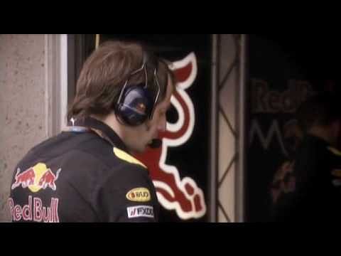 Video: Red Bull crash - Turkish GP - 2010