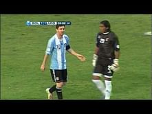 Video: Messi misses 1 on 1 chance while playing for Argentina