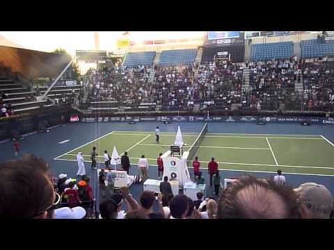 Video: Maradona plays tennis with Del Potro