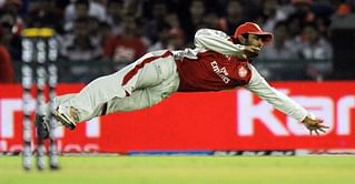 Abhishek Nayar bowls 17-ball over against South Zone