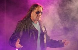 Bret Hart talks about who should end the Undertaker's streak