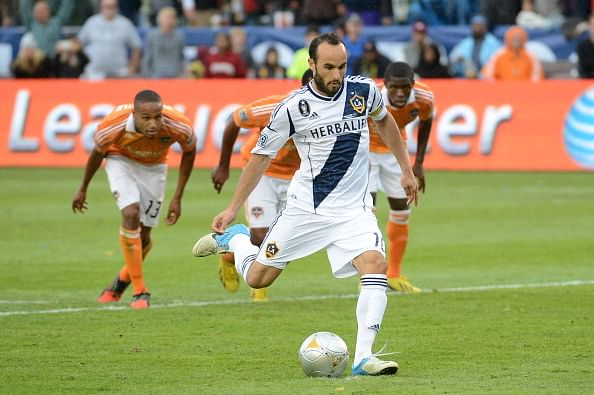 Landon Donovan returns to training with LA Galaxy