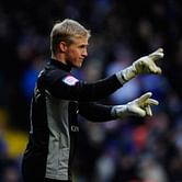 Video: Stupendous one-handed flying save by Kasper Schmeichel