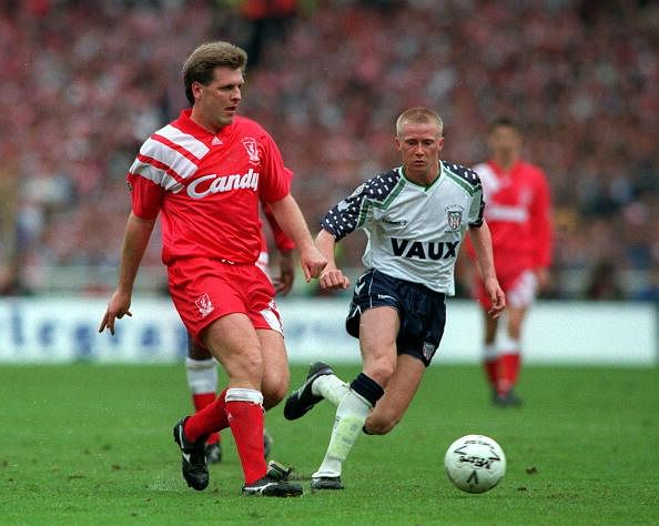 Football. 1992 FA Cup Final. Wembley. 9th May, 1992. Liverpool 2 v Sunderland 0. Liverpool&#039;s Jan Molby on the ball.