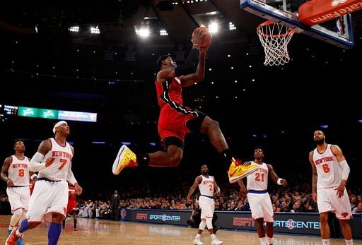 Heat beat Knicks for 14th win in a row