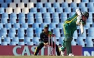 Graeme Smith bats during a One-Day International match between South Africa and Pakistan in Centurion on March 15, 2013