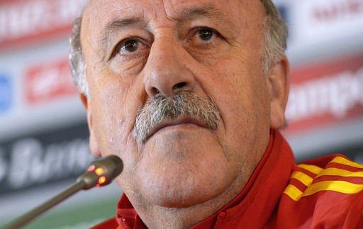 Spain&#039;s head coach Vicente Del Bosque gives a press conference at the team&#039; hotel in Paris, on March 25, 2013