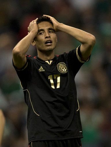 Mexico&#039;s Jesus Zavala reacts after missing an opportunity against the USA on March 26, 2013