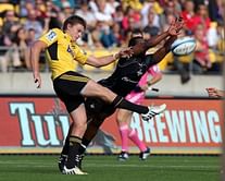 Hurricanes rally to down Kings in Super 15