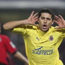 Riquelme leads Boca to victory over Nacional