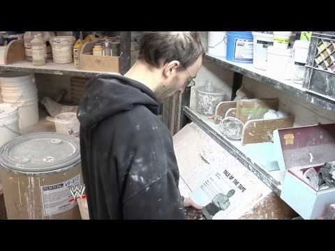 Video: Statue of Andre the Giant in the making
