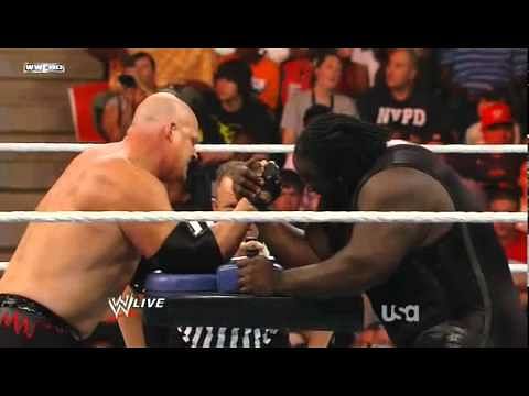 Video: When Kane and Mark Henry competed in an arm wrestling match