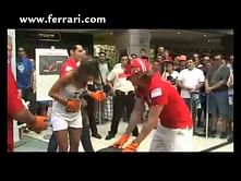Video: Kimi Raikkonen challenges the journalists to a pit stop