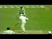 Video: Graham Gooch given out for handling the ball