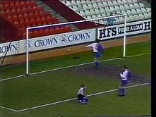 Video: Rare footage of Ryan Giggs