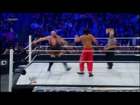 Video: Big Show Vs The Great Khali (Smackdown 2012)