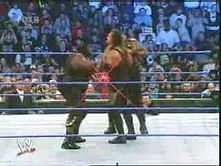 Video: Undertaker Vs Mark Henry & Big Daddy