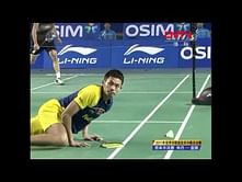 Video: Amazing badminton smashes