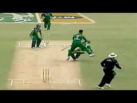 Video: Hashim Amla gets knocked down by Mortaza in a weird run-out