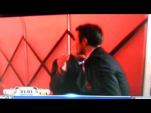 Video: Van Persie almost walks into the Arsenal dressing room