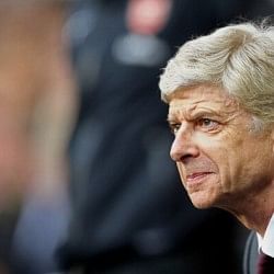Arsene Wenger shows his faith in Theo Walcott