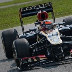 Now, F1 racing in virtual world