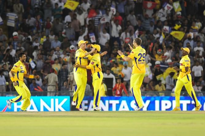 IPL 6: Hussey fires as Chennai Super Kings demolish Kings XI Punjab