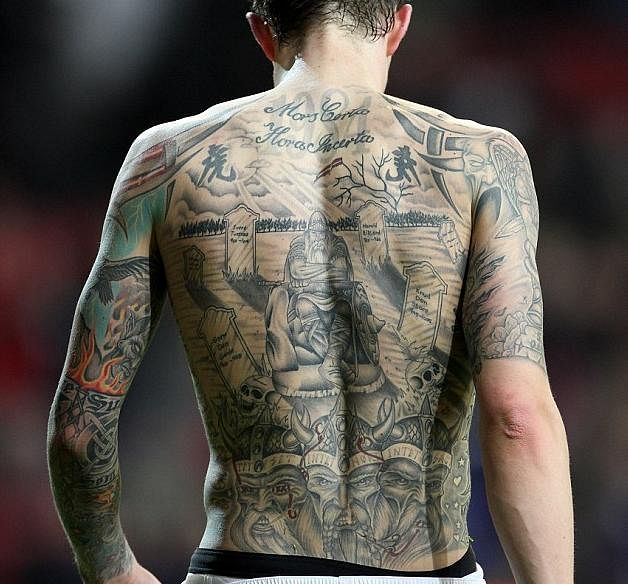 The NFL's Policing of Players' Tattoos and Spectators' Purses | Dressing  Constitutionally