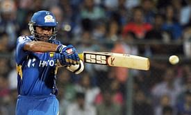 IPL 6: Karthik drives fear into Daredevils