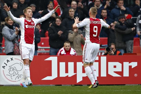 Ajax move clear as PSV and Feyenoord drop points