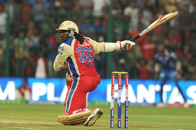 IPL 6: RCB snatch sensational victory from the jaws of defeat against Mumbai