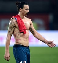 #9 football team of tattooed players