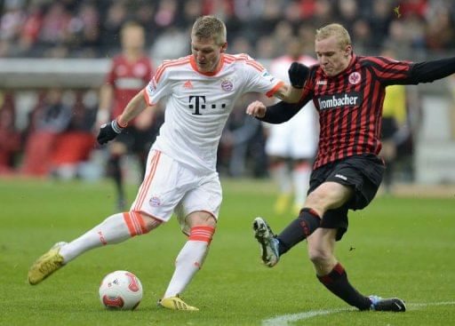 Schalke beat Ausgburg in German Bundesliga