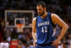 Knee surgery ends Love's injury-nagged season