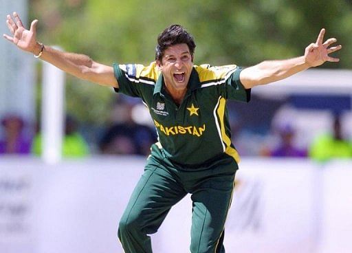 Pakistan launches hunt for fast bowlers