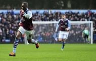 Aston Villa's midfielder Charles NâZogbia (L) celebrates scoring in Birmingham, February 10, 2013