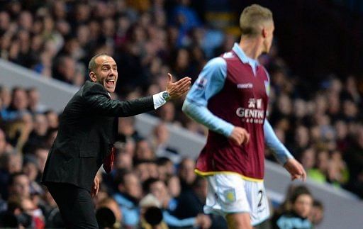 Sunderland boss Paolo Di Canio shouts instructions during his side&#039;s  6-1 loss at Aston Villa on April 29, 2013