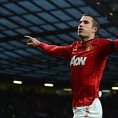 Why Robin van Persie should get the PFA award ahead of Luis Suarez