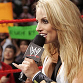 Trish Stratus reveals her pregnancy