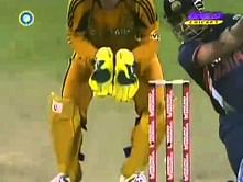 Video: Sachin Tendulkar's 175 off 141 balls against Australia