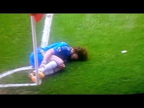 Video: David Luiz laughs after being fouled