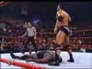 Video: The Rock vs Mark Henry