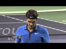 Video: Roger Federer faces a tough time serving the ball