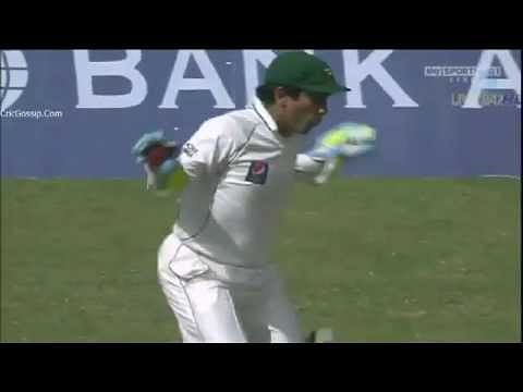 Video: Adnan Akmal's chicken dance against England