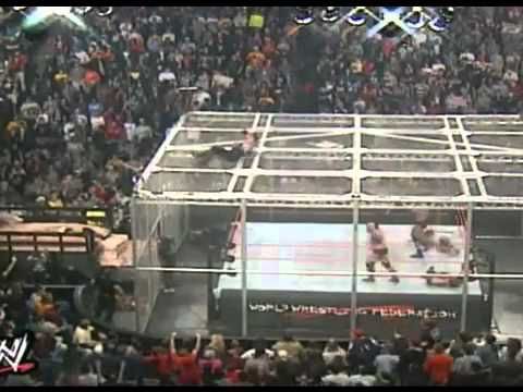 Video: WWE Top 10 brutal moves