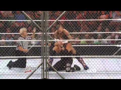 Video: CM Punk versus Jerry Lawler - Steel Cage Match