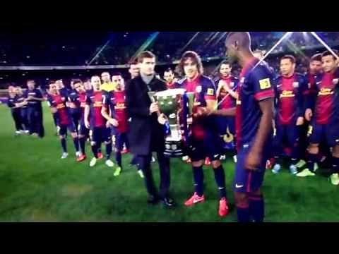 Video: Epic fail by Alex Song during Barcelona title celebration