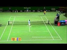 Video: Roger Federer's 'perfect' backhands against a young Djokovic