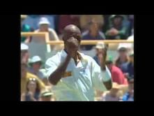 Video: Worst catching and fielding in Cricket