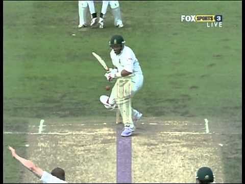 Video: Andrew Flintoff too hot to handle for the South Africans